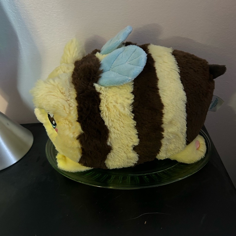 Squishable Cat Bee - Picture 2 of 4
